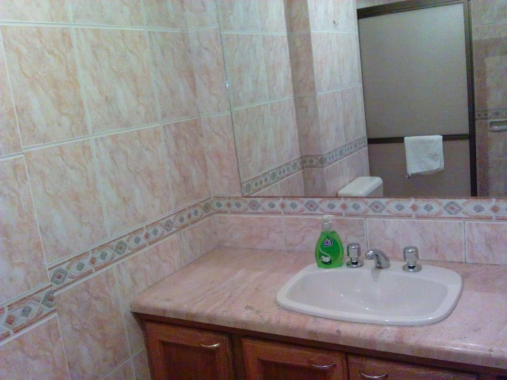 Apartamentos Sercan Cochabamba Chambre photo